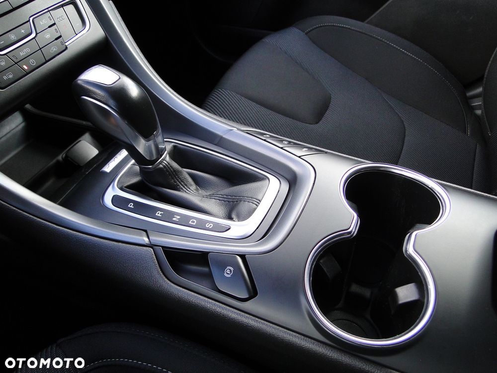 Ford Mondeo 2.0 TDCi Titanium PowerShift - 18