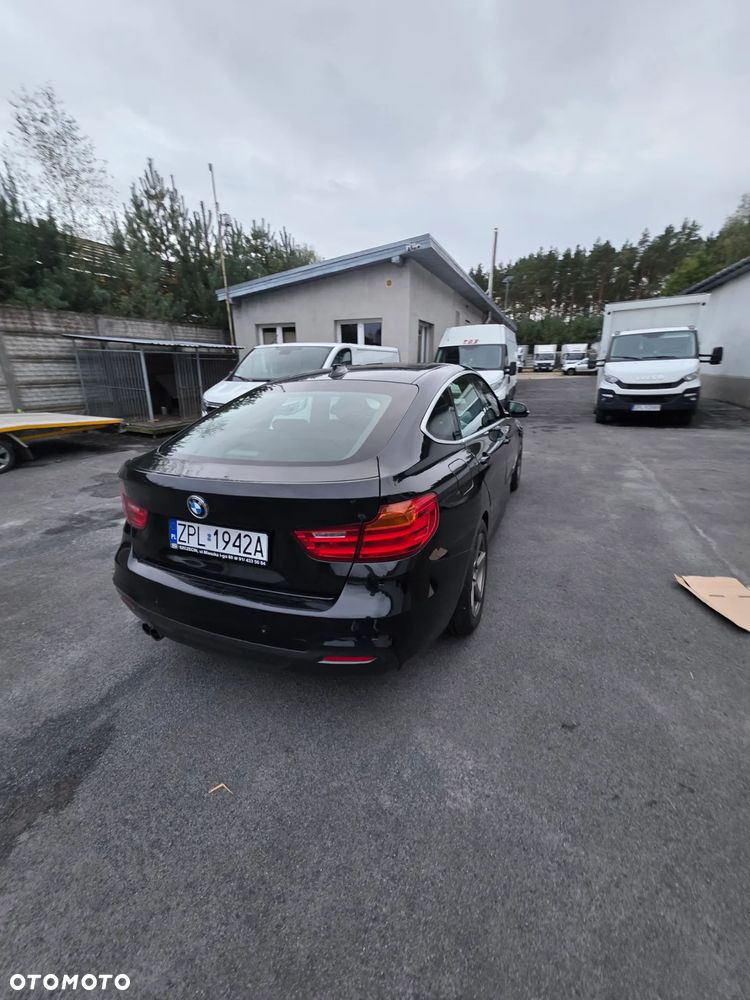 BMW Seria 3 320i GPF xDrive Sport Line Shadow - 5