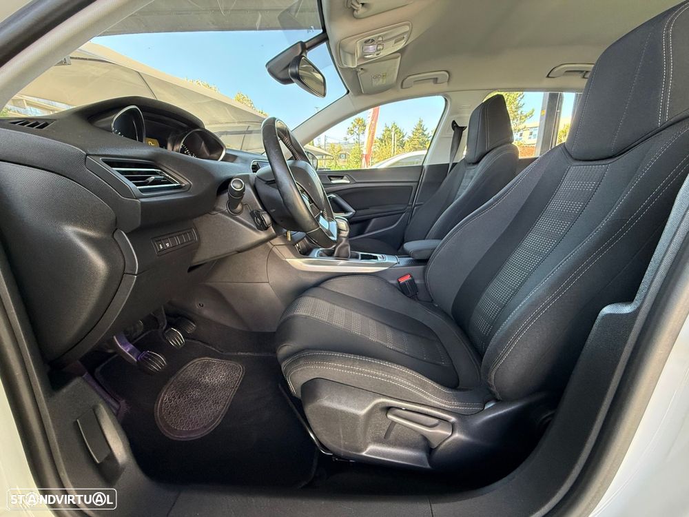 Peugeot 308 - 14