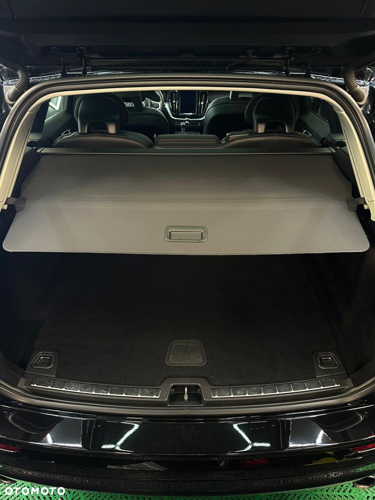 Volvo XC 60 T6 AWD Geartronic Momentum - 14