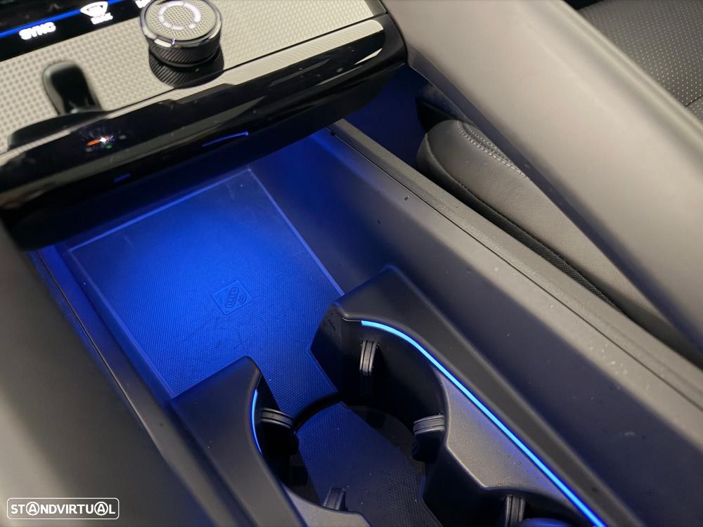 Porsche Macan Electric 4 - 22