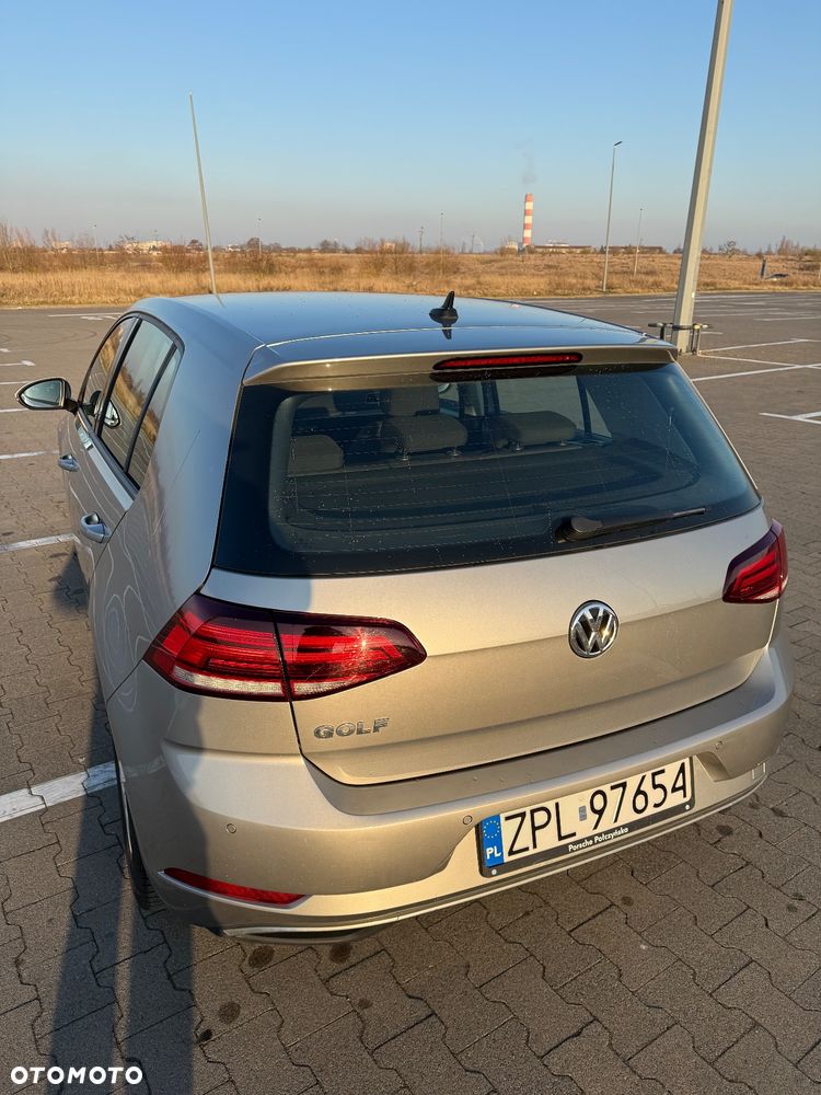 Volkswagen Golf 1.4 TSI BMT Comfortline - 11
