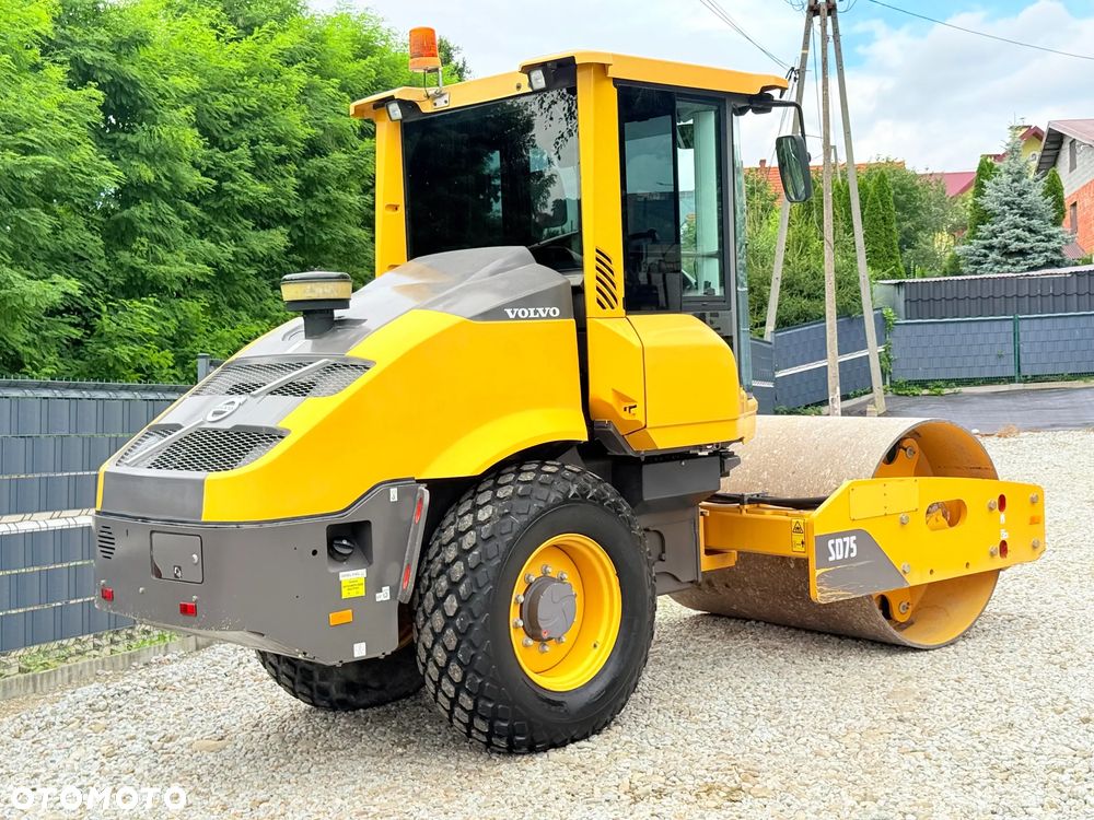 Volvo * Walec Volvo SD 75 * Jak Nowy * Tylko 640 Motogodzin * Walec Drogowy Guma Stal * 8 TON * - 26