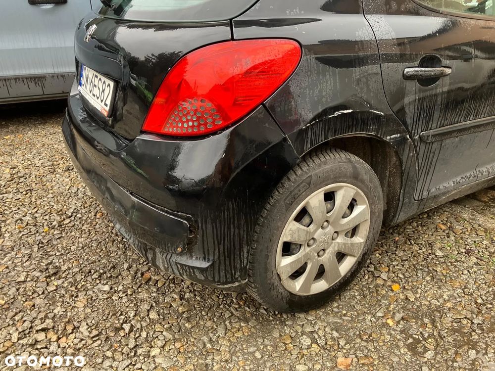 Peugeot 207 - 9