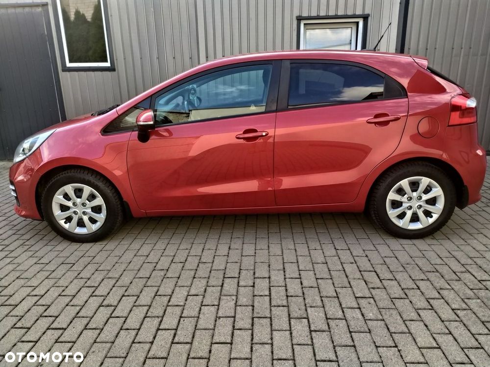 Kia Rio - 5