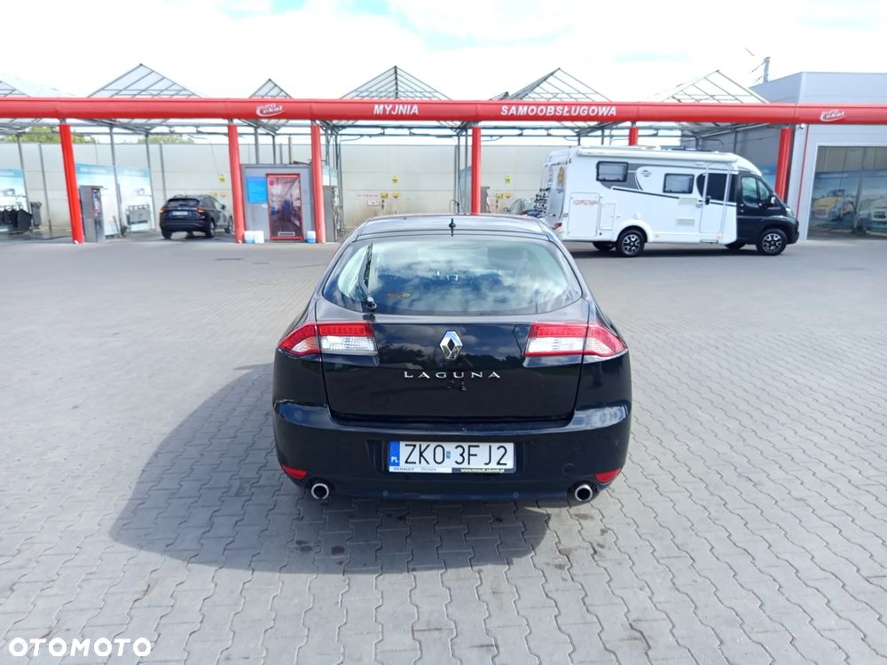 Renault Laguna 2011 photo 3