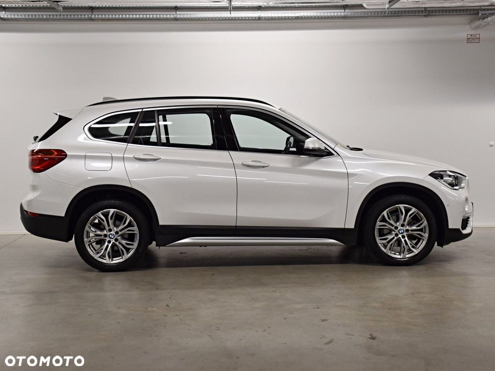 BMW X1 sDrive18i GPF xLine - 7