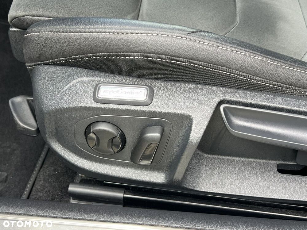 Volkswagen Arteon 2.0 TSI R-Line DSG - 11