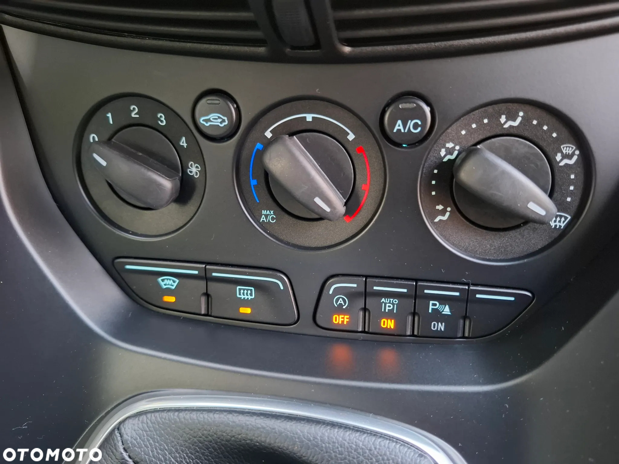 Ford C-MAX 1.0 EcoBoost Start-Stopp-System Champions Edition - 18