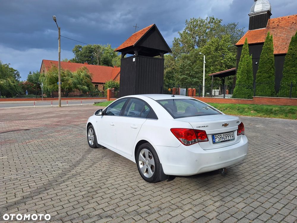 Chevrolet Cruze 2.0 D LT+ - 11