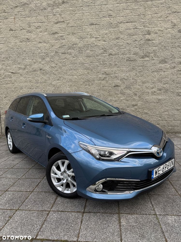Toyota Auris Hybrid 135 Prestige - 1