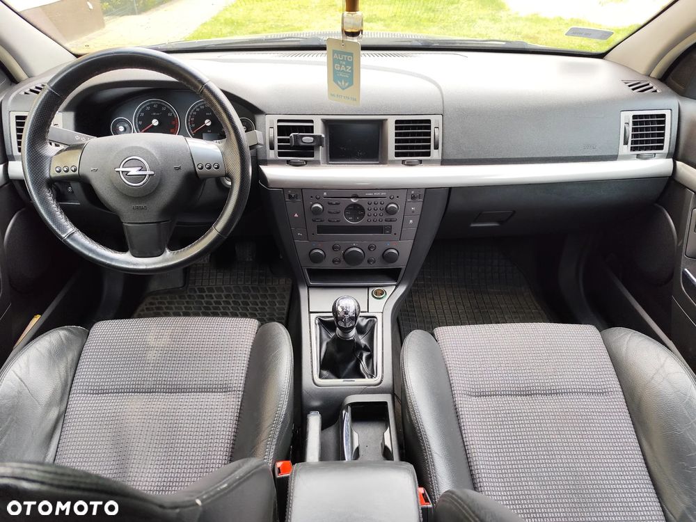 Opel Vectra 2.0 Turbo GTS - 2