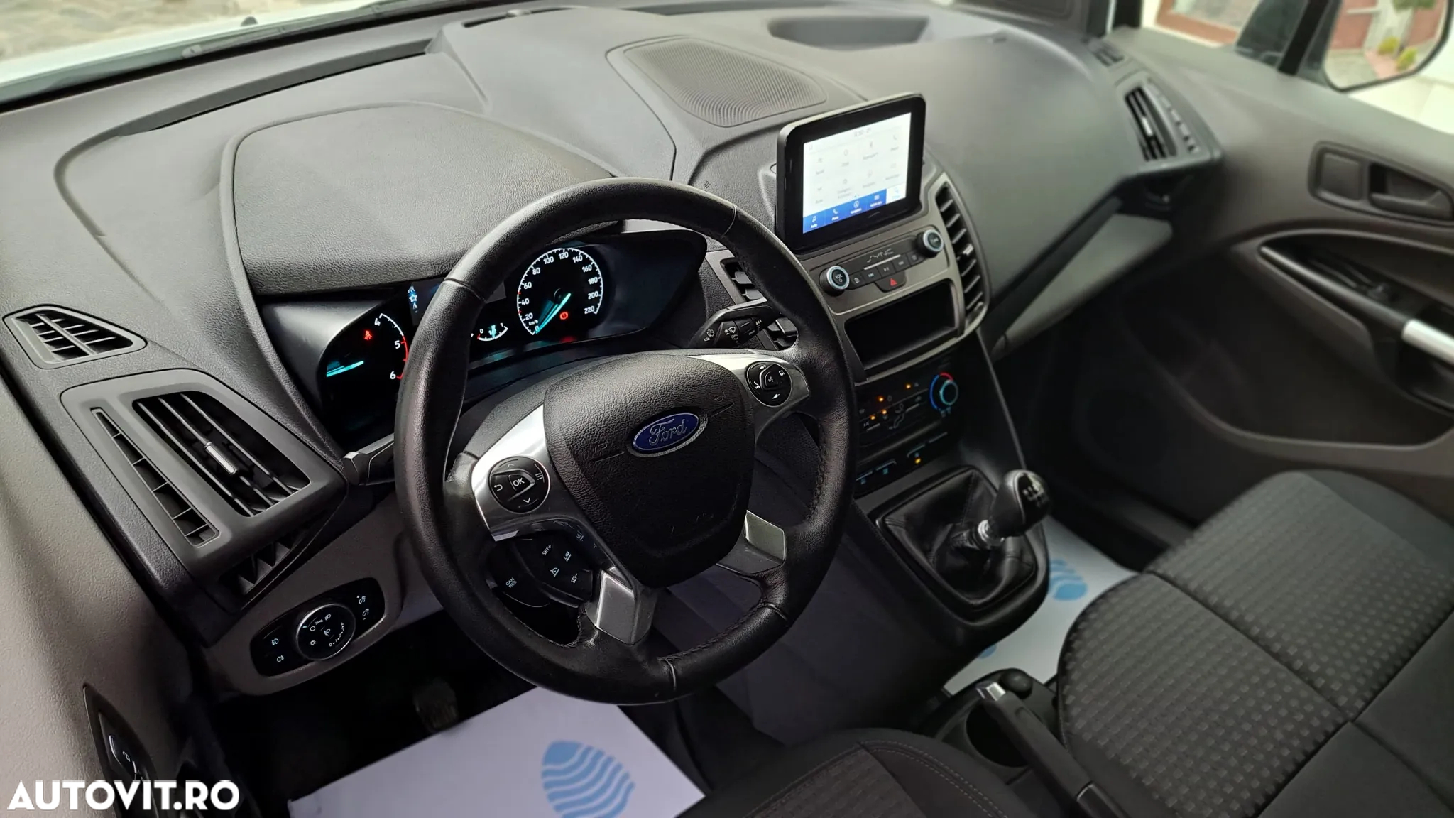 Ford TRANSIT CONNECT VAN TREND L1 FWD - 23