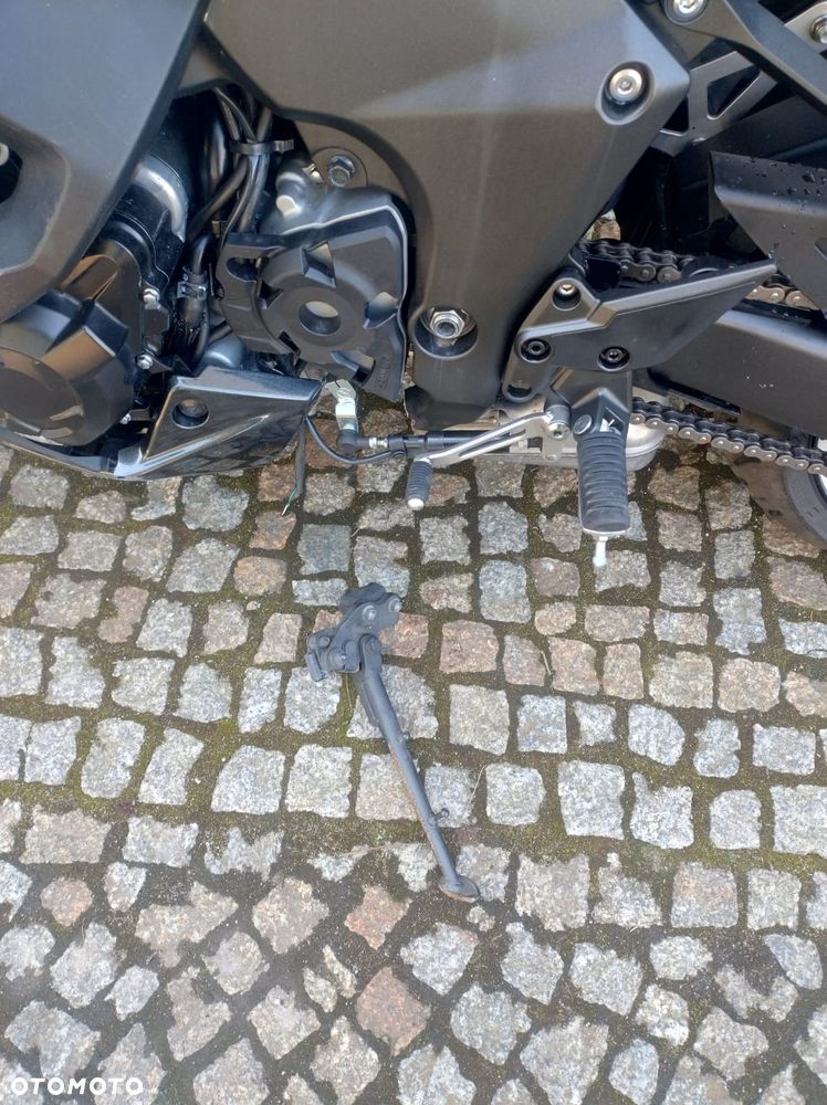 Kawasaki Ninja 1000 SX - 33