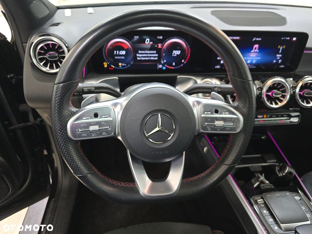 Mercedes-Benz GLB 250 4Matic 8G-DCT AMG Line - 8