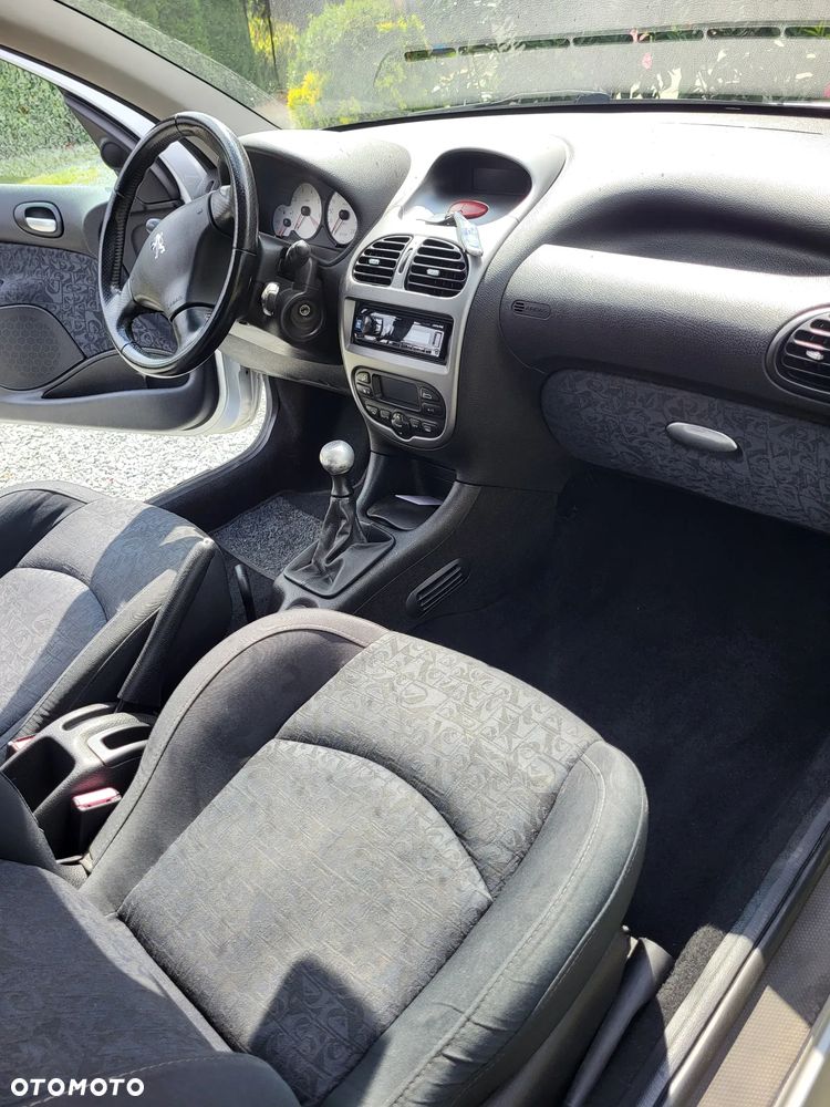 Peugeot 206 1.4 Trendy - 6