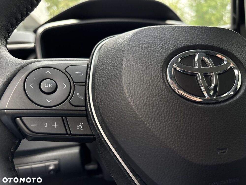 Toyota Corolla - 13