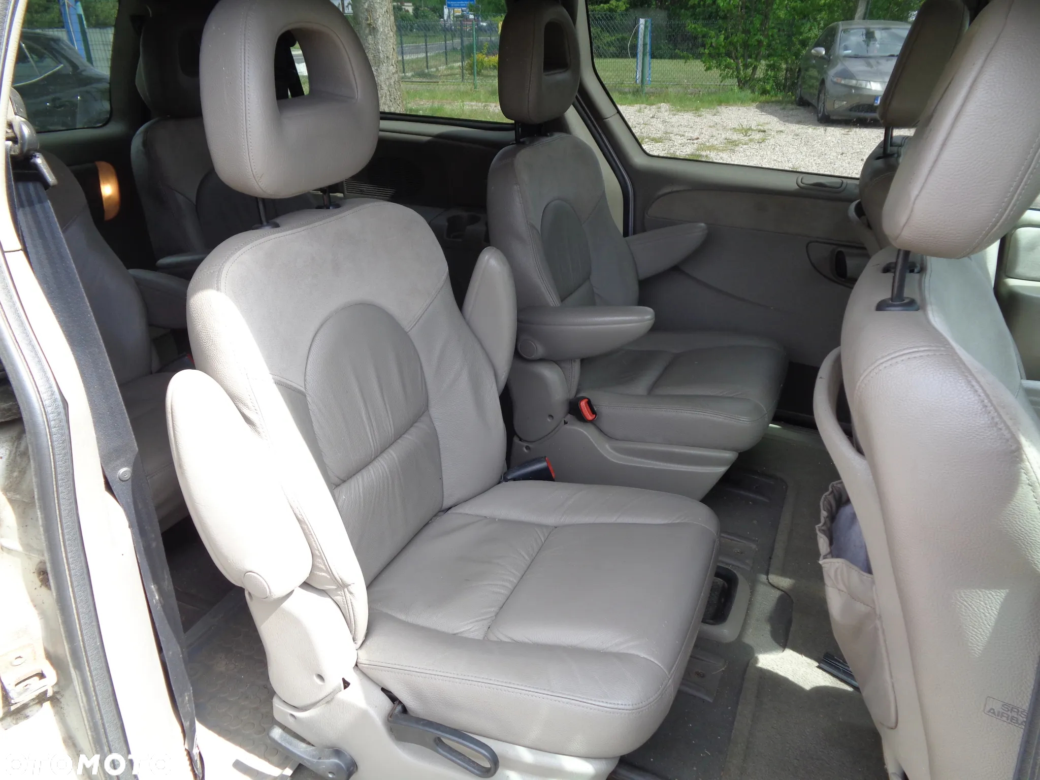 Chrysler Grand Voyager 3.3 Limited AWD - 13