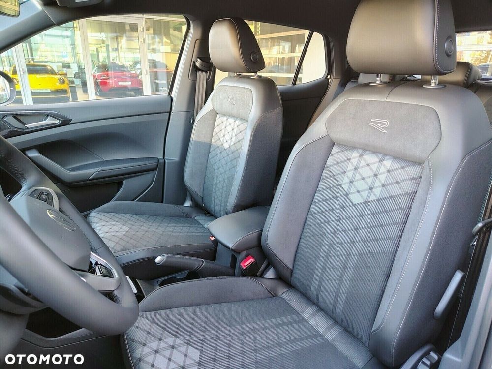 Volkswagen T-Cross - 12