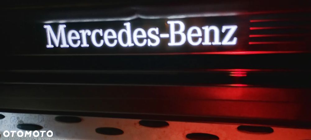 Mercedes-Benz GLE 350 d 4-Matic - 36