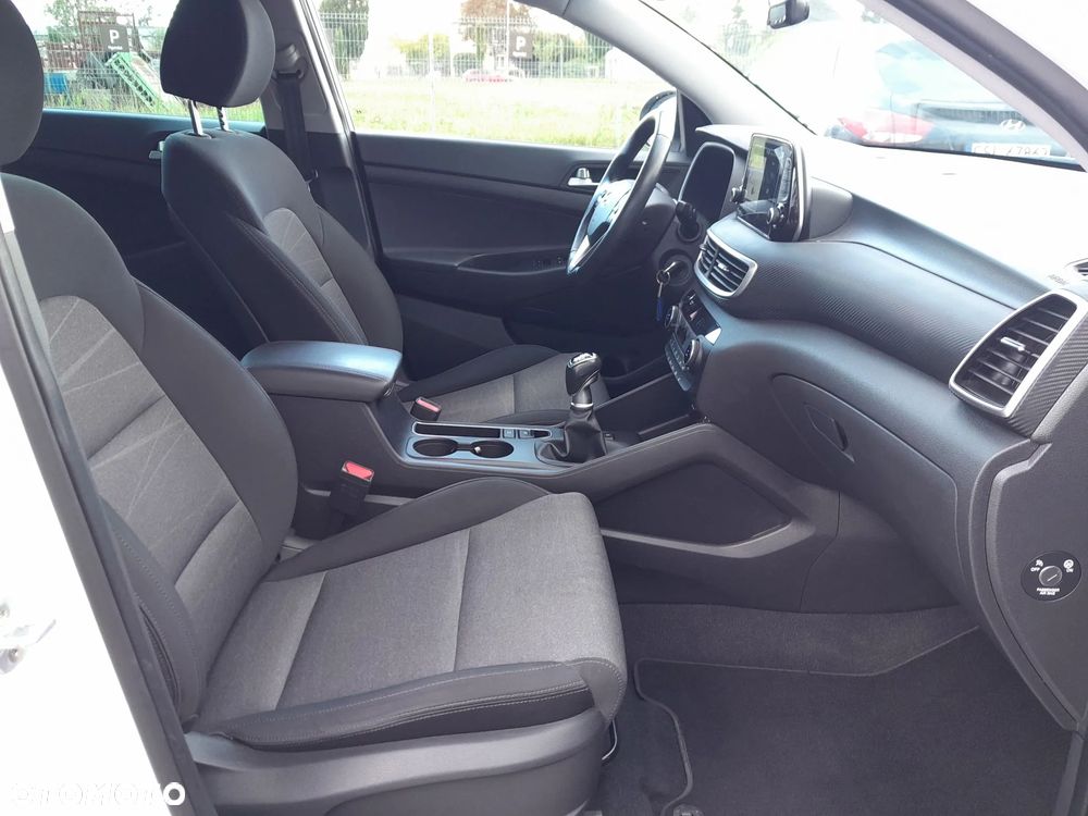 Hyundai Tucson 1.6 GDI BlueDrive Comfort 2WD - 23