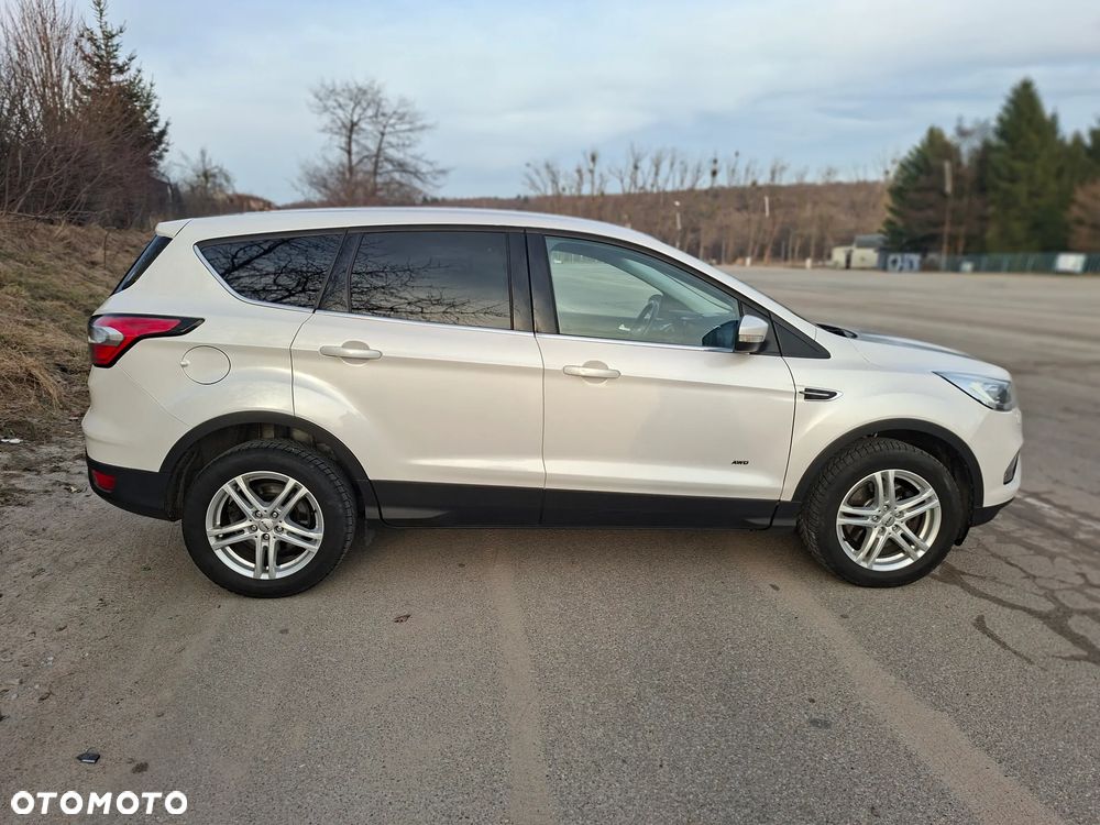 Ford Kuga 2.0 TDCi 4x4 Titanium - 5