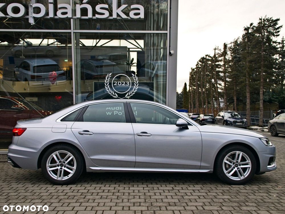 Audi A4 Limousine - 13