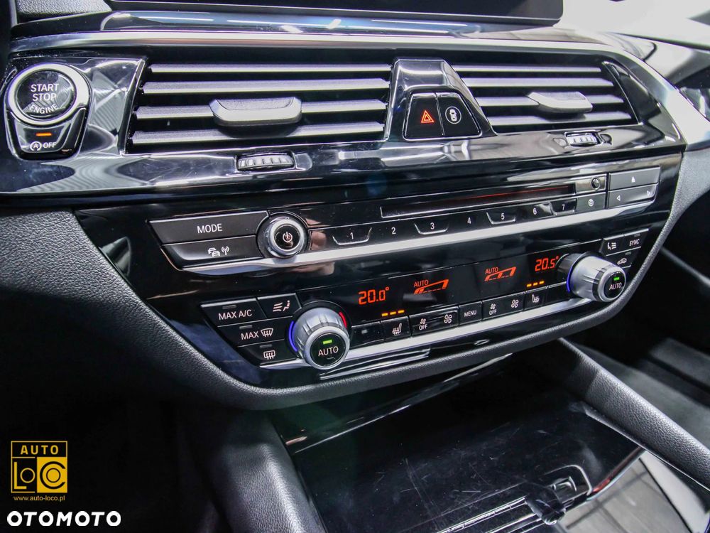 BMW Seria 5 520d M Sport Edition - 29