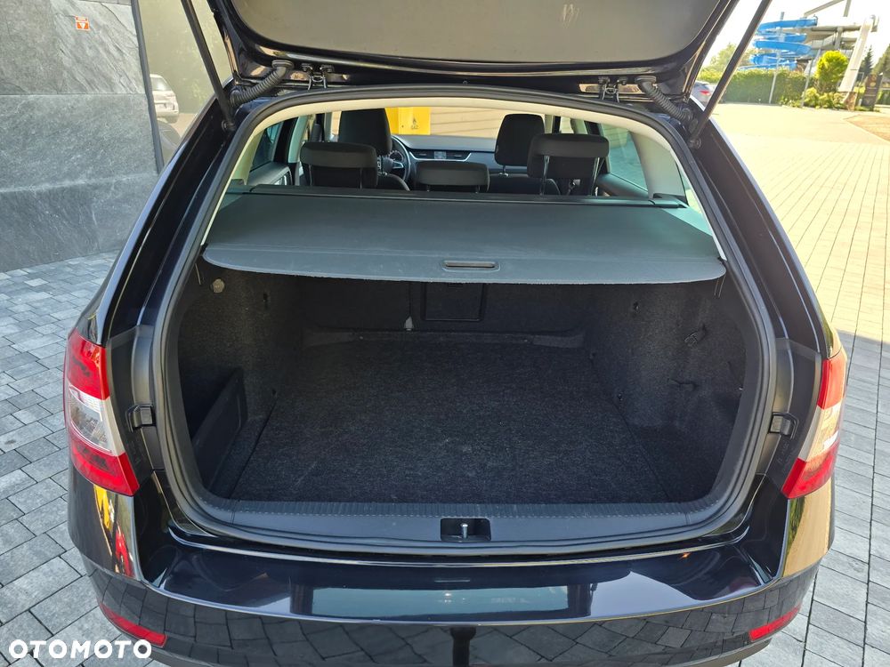 Skoda Octavia 1.6 TDI Premium Edition - 17