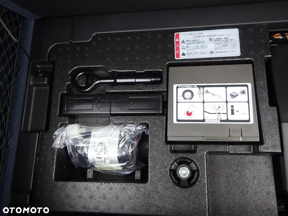 Porsche Panamera GTS PDK - 16