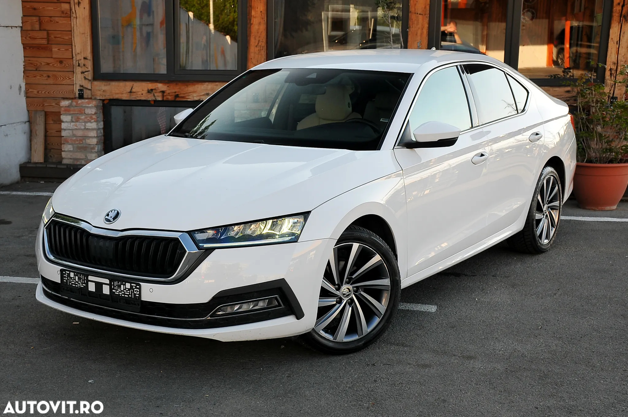 Skoda Octavia 1.0 TSI DSG Mild Hybrid Ambition - 9