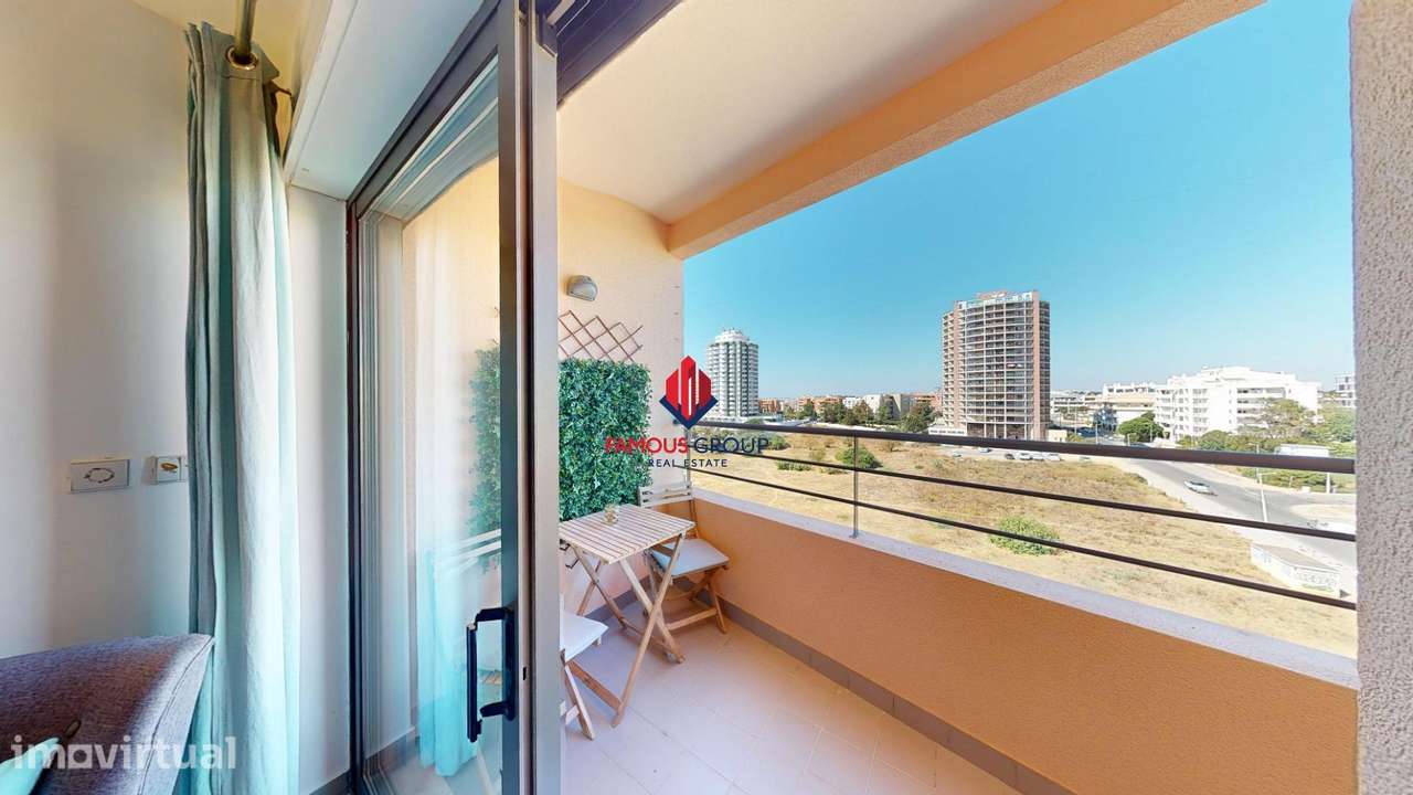 Apartamento T0+1 com vista mar, Praia da Rocha - Grande imagem: 3/48