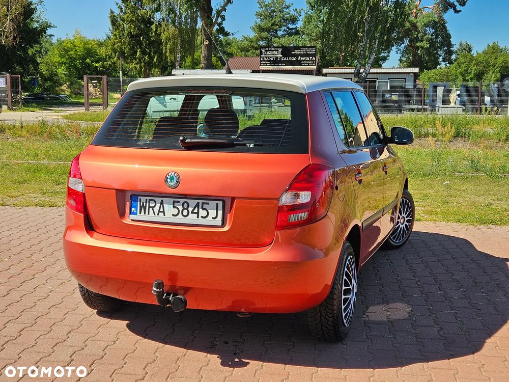 Skoda Fabia 1.2 HTP Cool Colour Edition - 17