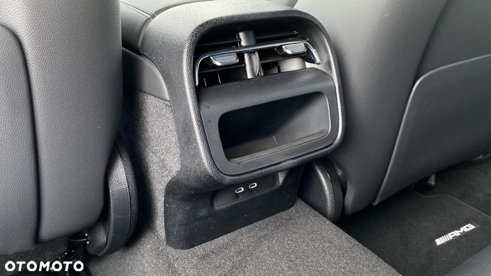 Mercedes-Benz Klasa E - 23