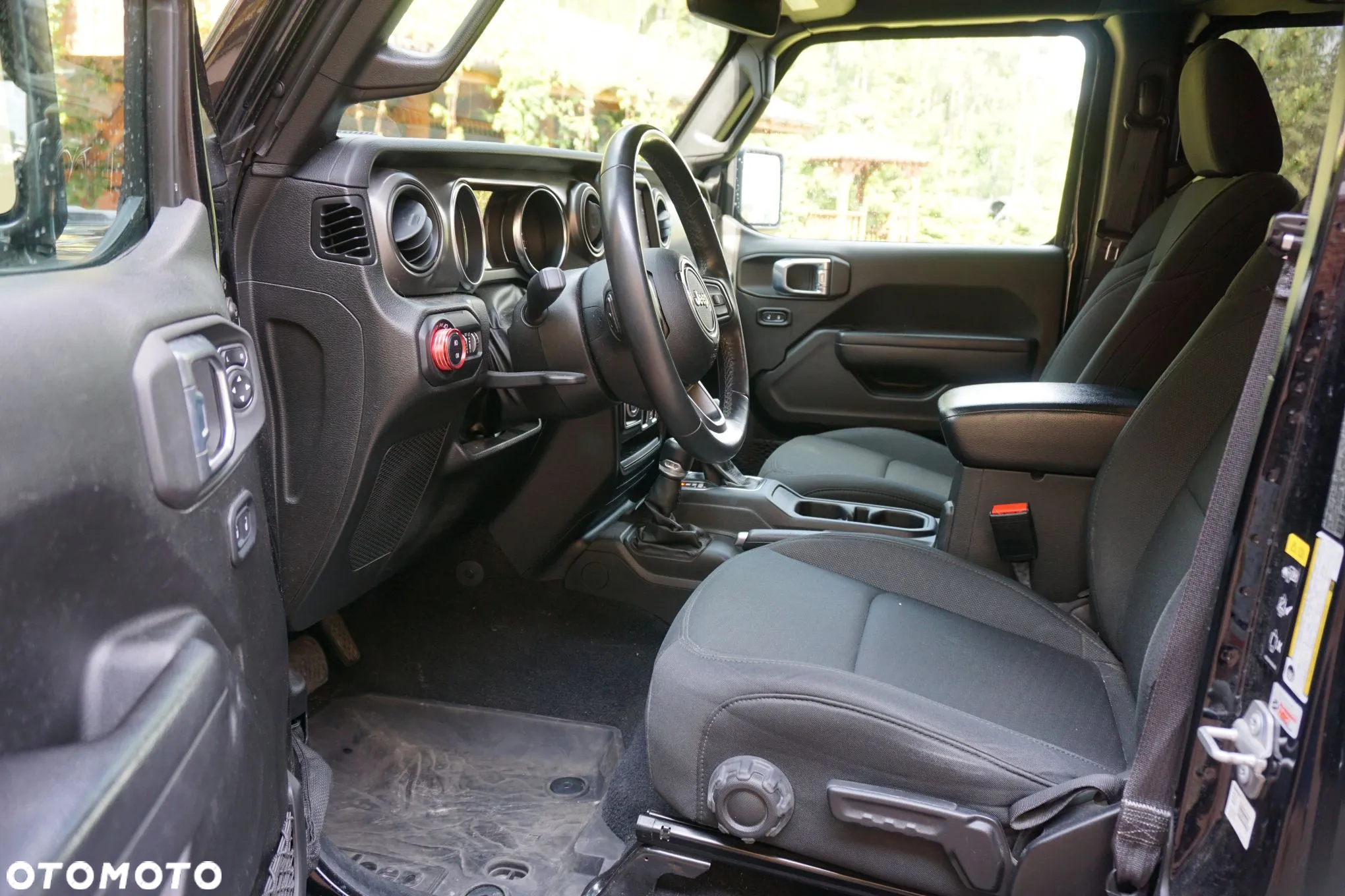 Jeep Wrangler - 13