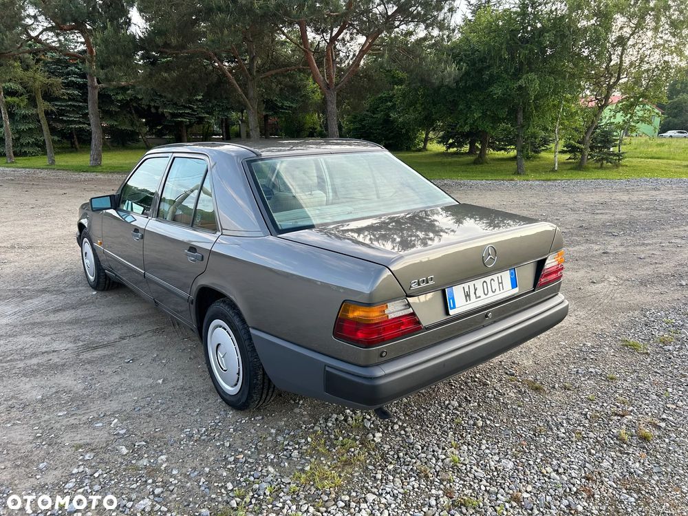 Mercedes-Benz W124 (1984-1993) - 4