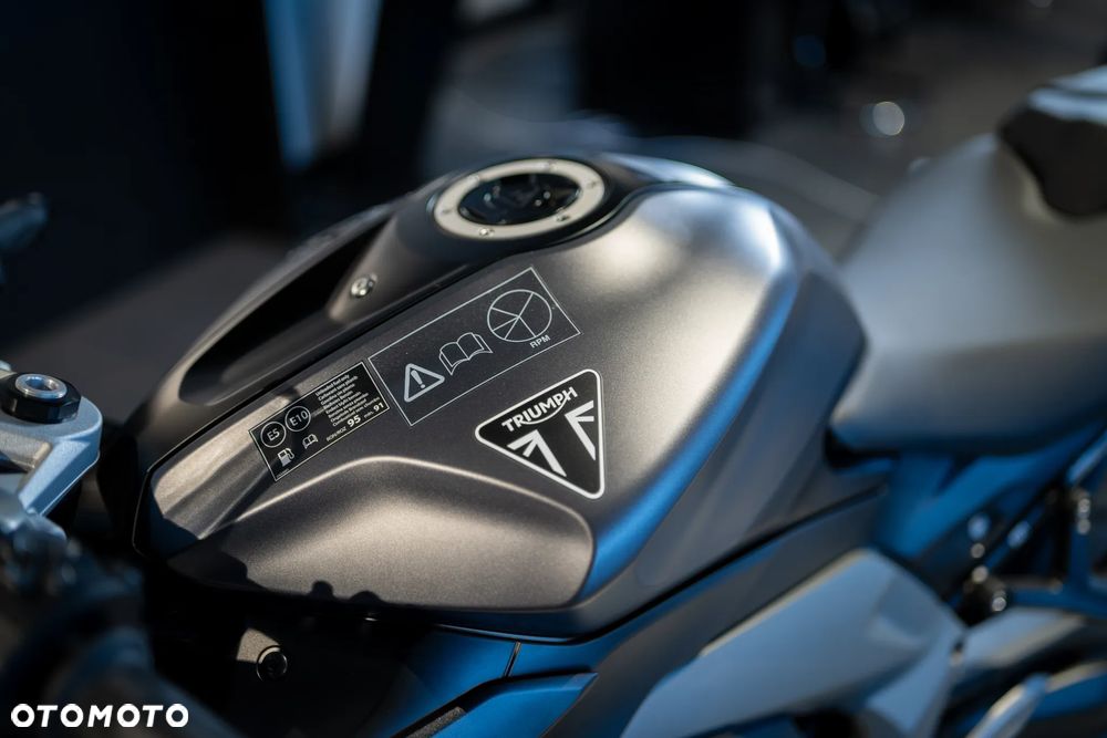 Triumph Daytona - 10