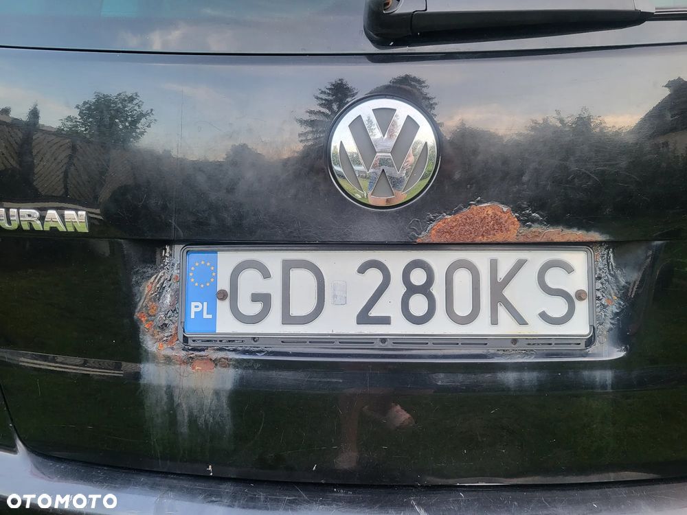 Volkswagen Touran - 8
