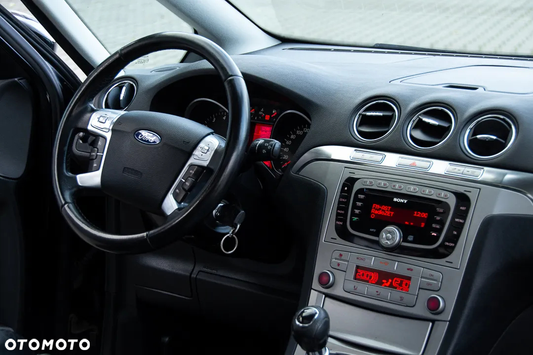 Ford S-Max 2.5 Titanium - 18