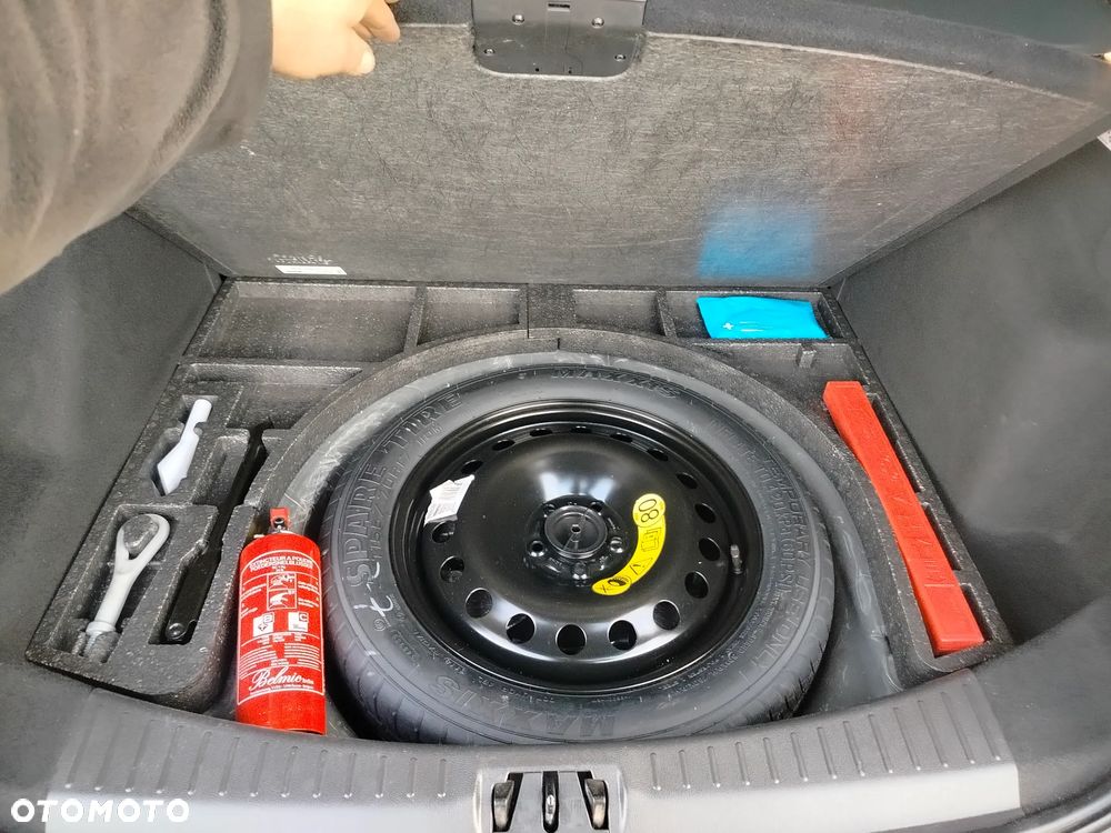 Ford Kuga 1.5 EcoBoost ACTIVE X - 29