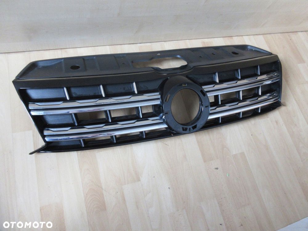 vw amarok 16^ lift grill atrapa 2h6853651b - 3