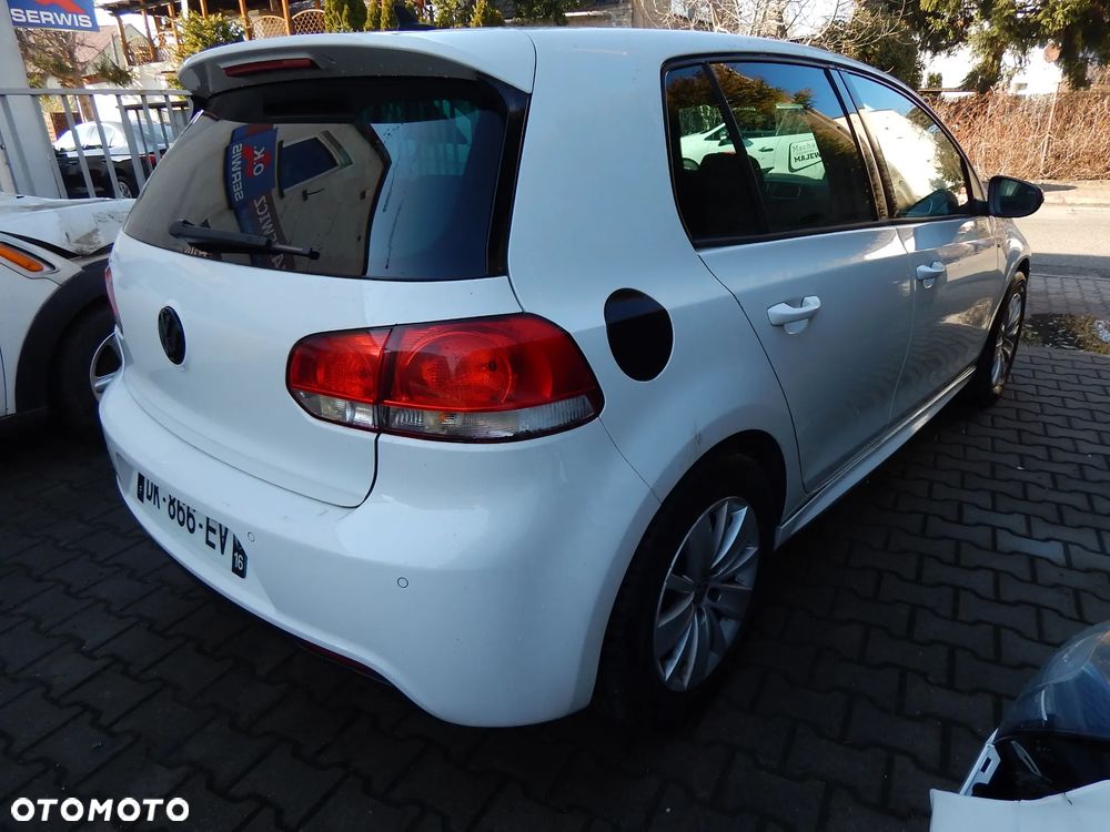 Volkswagen Golf 2.0 TDI DPF BlueMotion Technology MATCH - 7