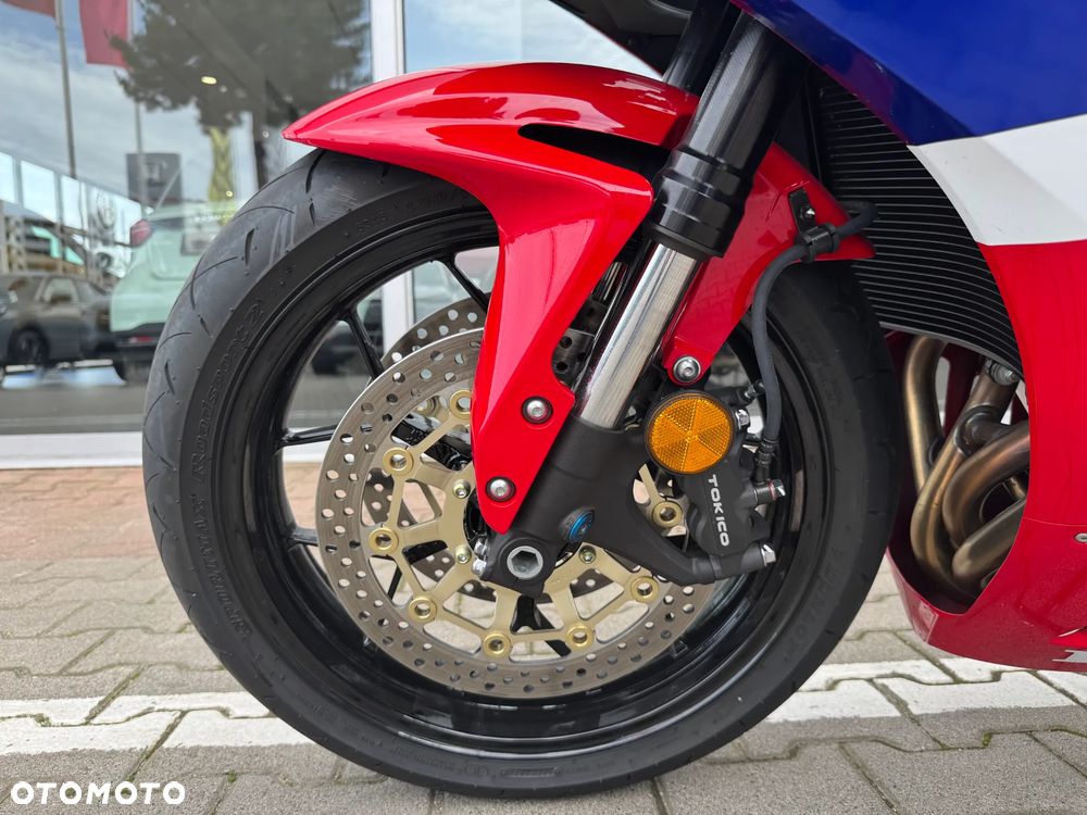 Honda CBR - 7
