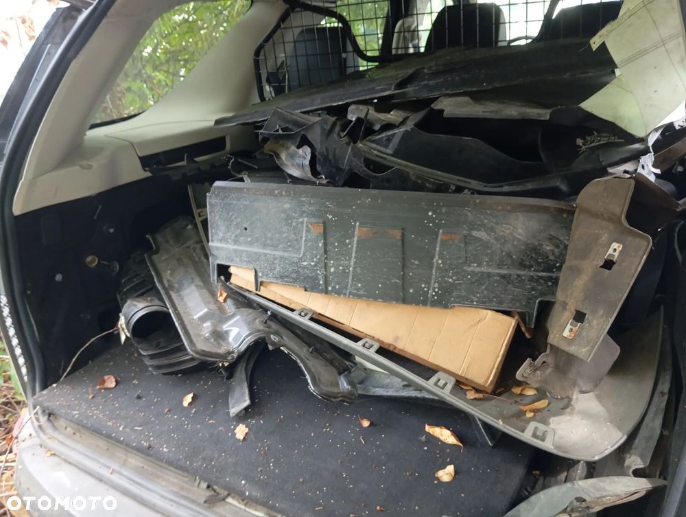 Land Rover Discovery 2.0 SD4 SE - 8