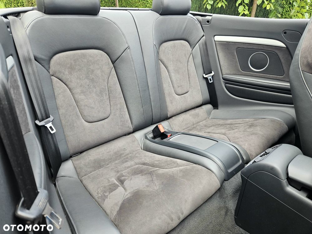 Audi RS5 Cabrio S tronic - 25