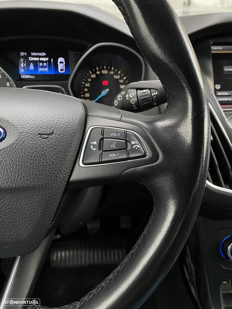 Ford Focus SW 1.0 SCTi Titanium - 19