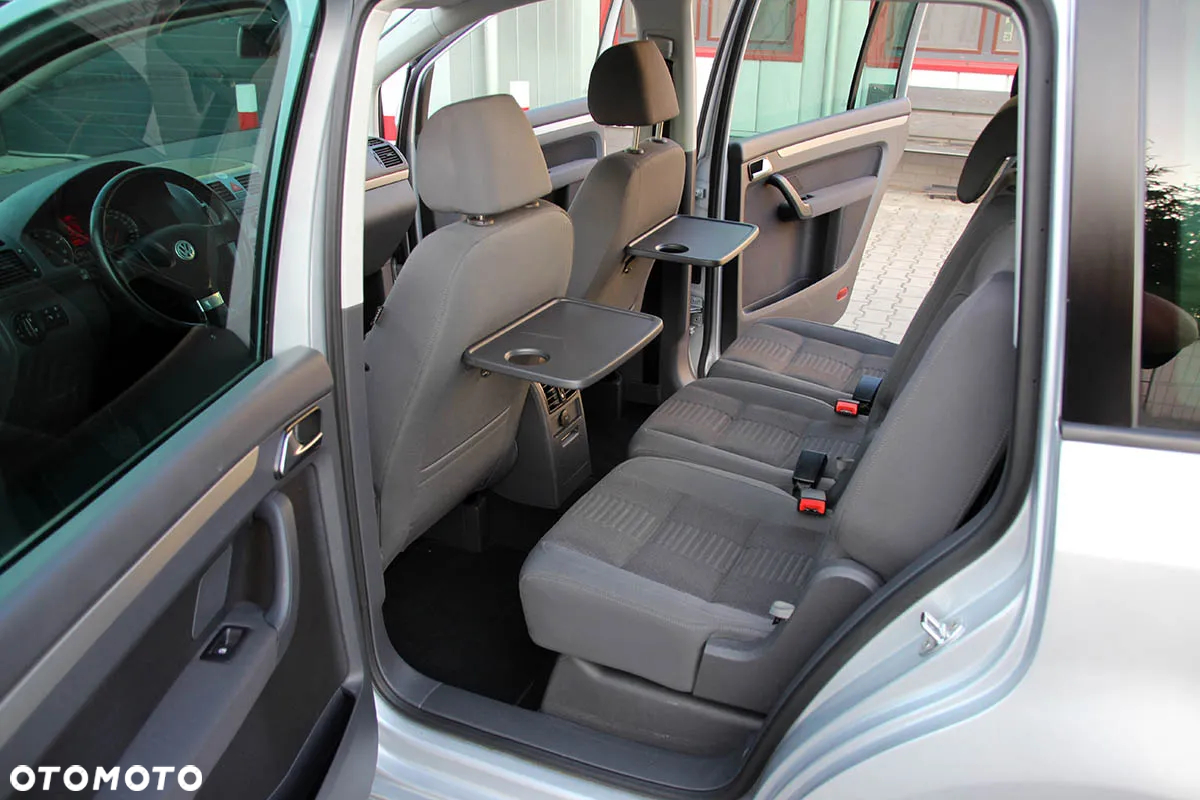 Volkswagen Touran 1.4 TSI DSG Highline - 25
