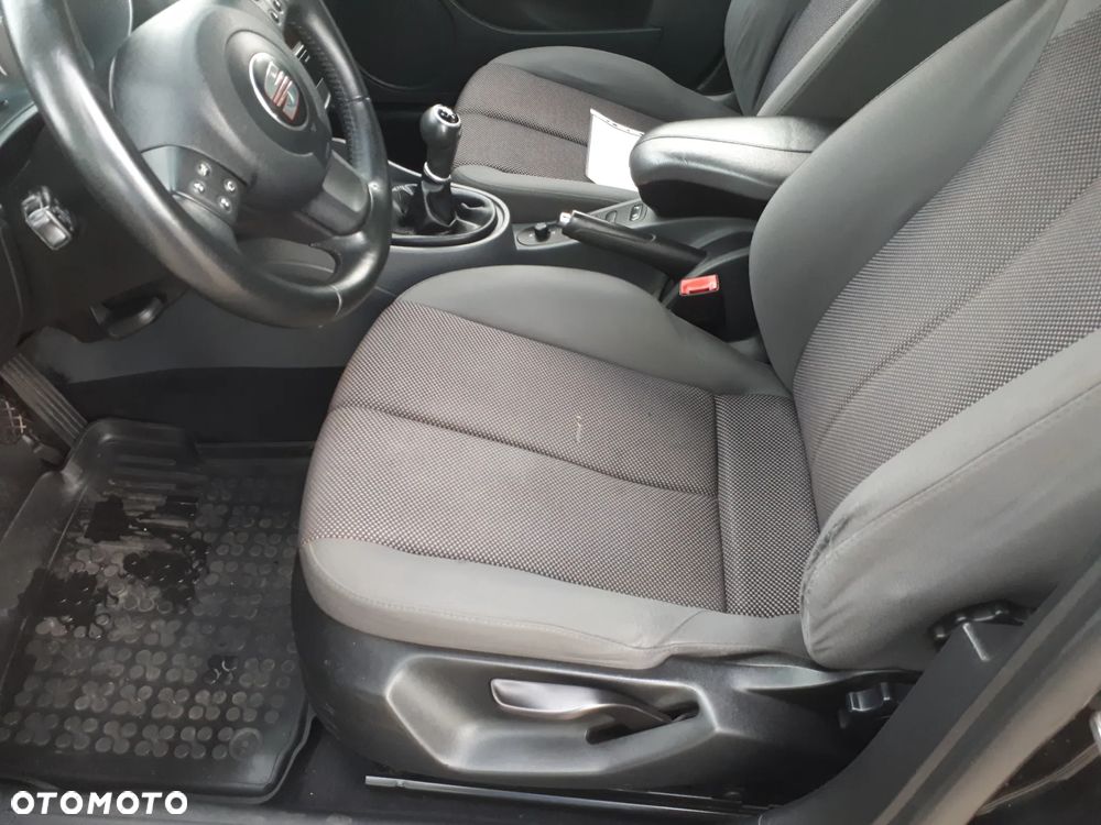 Seat Leon 1.9 TDI DPF Ecomotive Reference - 17