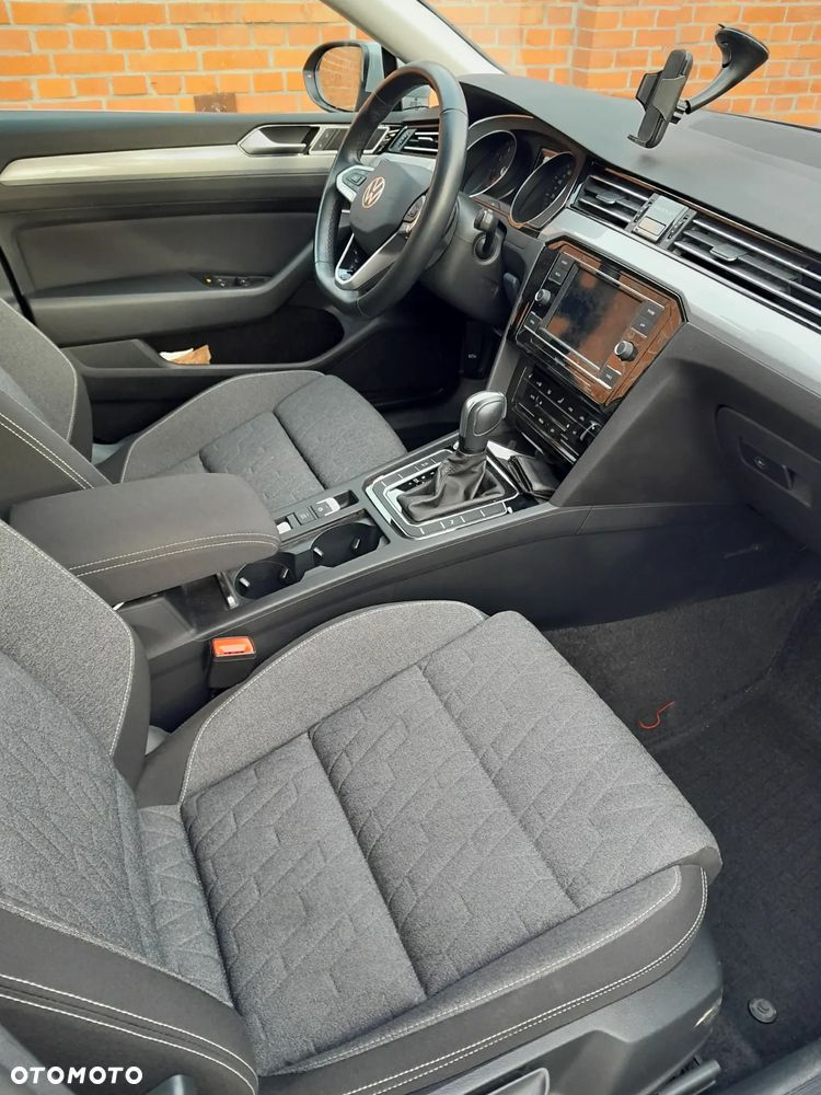 Volkswagen Passat 1.5 TSI EVO Elegance DSG - 8