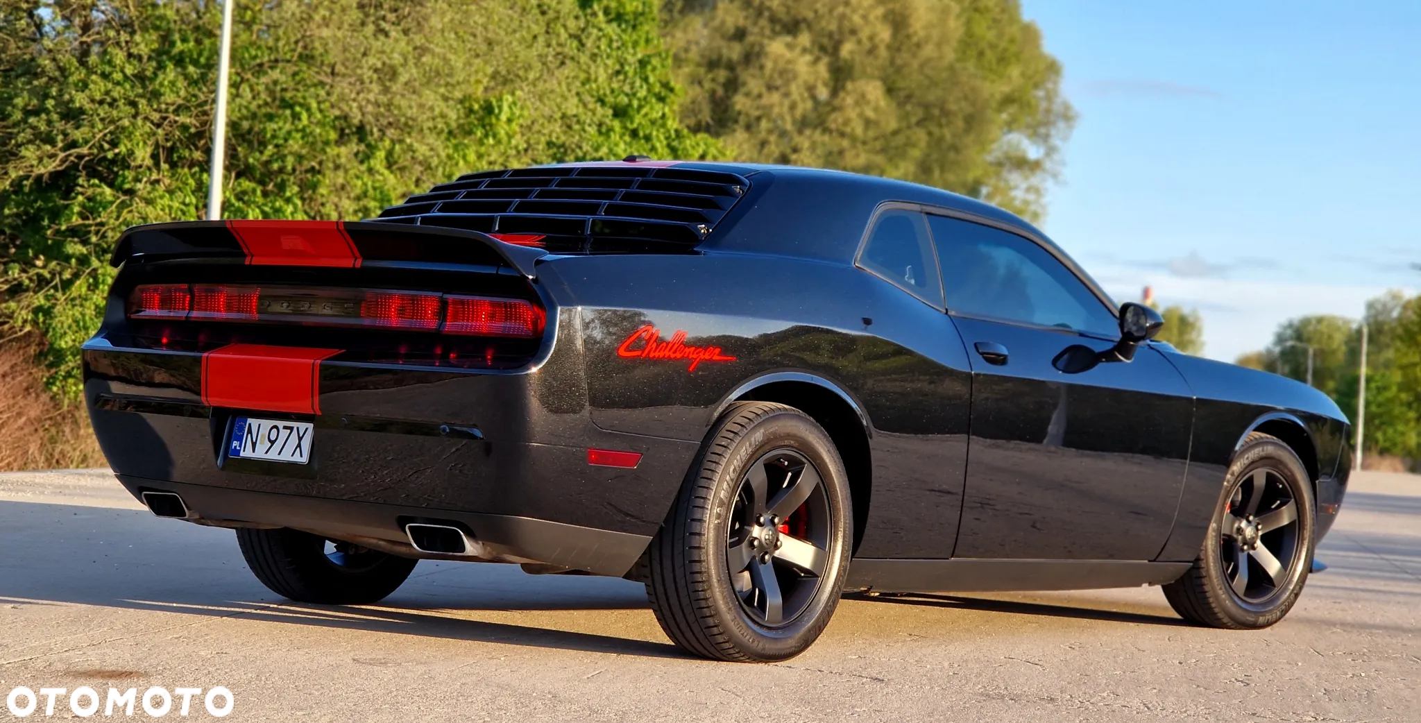 Dodge Challenger Automatik SXT Plus - 32